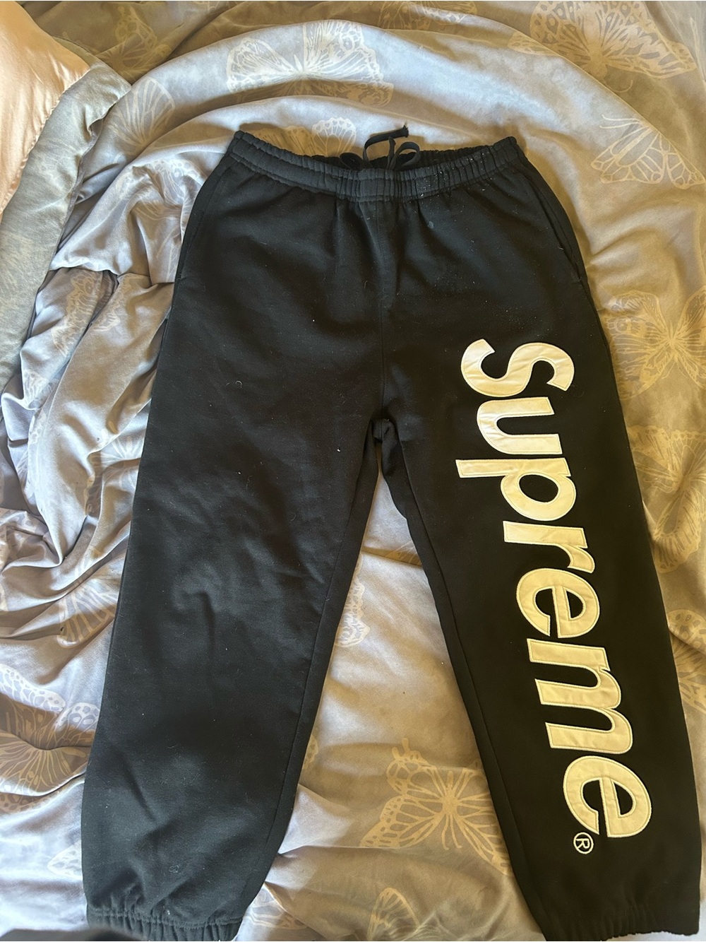 Supreme Men’s Black Sweatpants with Large White Side Logo Size (M)